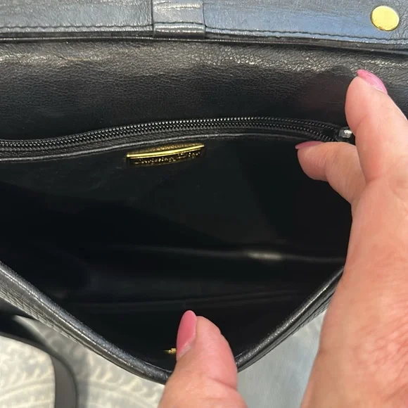 Dior Black Leather Crossbody Bag - Picture 2 of 13